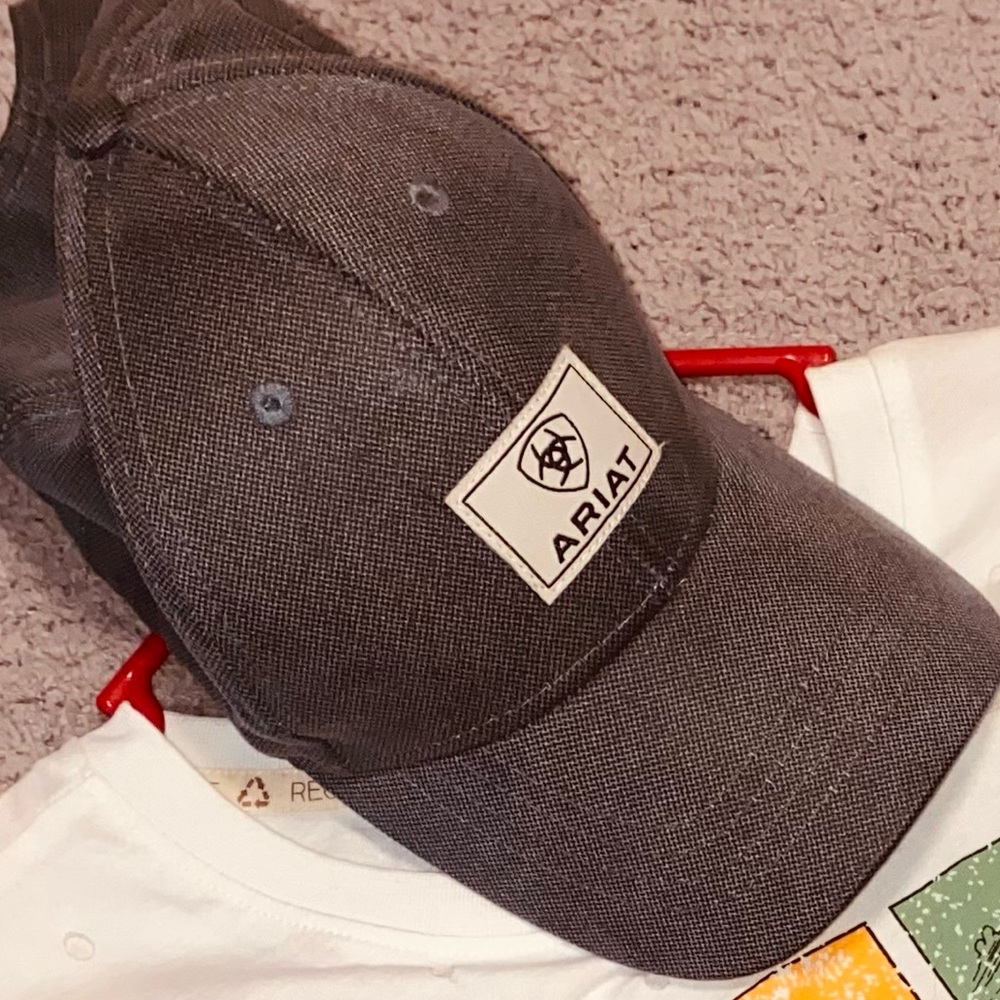 Denim colored Ariat trucker hat